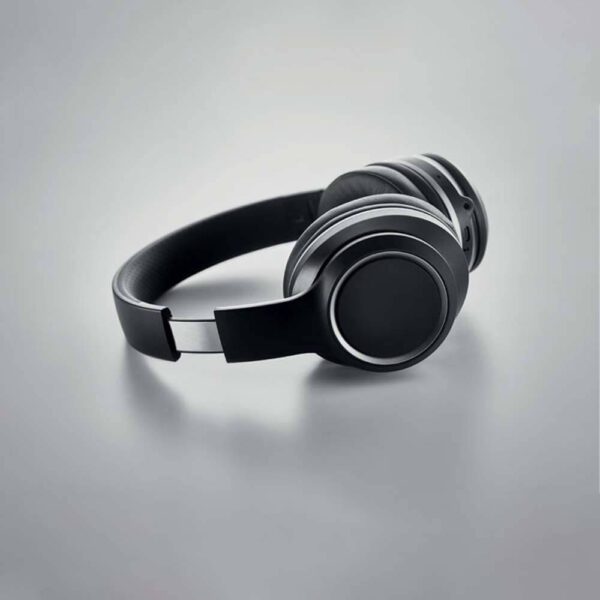 headphones-active-noise-cancelling-9920_detail-1