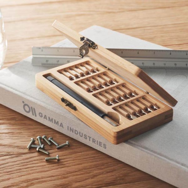 screwdriver-tool-set-bamboo-case-6756_4